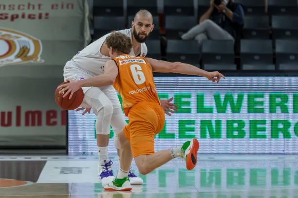 安特托昆博 安特托昆博