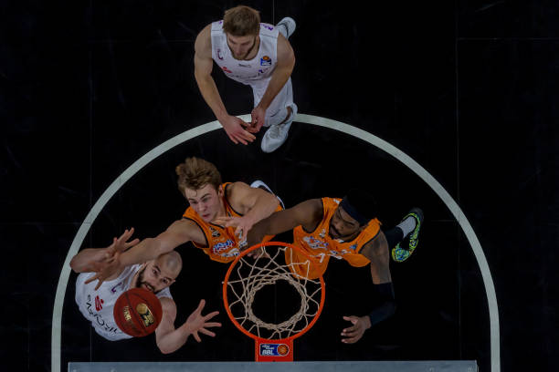 绩小胜海港 绩小胜海港